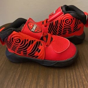 Nike Team Hustle D 9